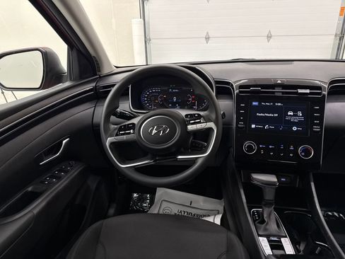 Used 2023 Hyundai Tucson SE AWD/4WD image 14