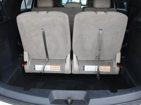 Used 2015 Ford Explorer XLT w/ Equipment Group 202A FWD image 29