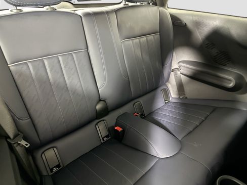 Certified 2025 MINI Cooper 2-Door Hardtop image 29