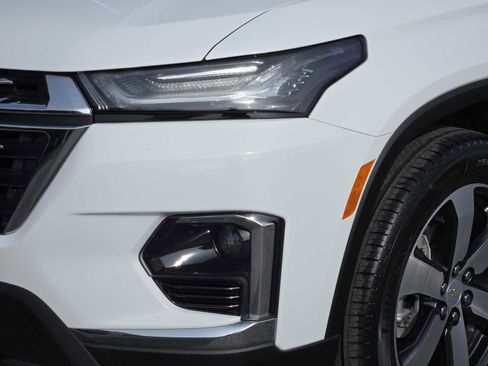 Certified 2023 Chevrolet Traverse LT w/ LT Premium Package FWD image 9