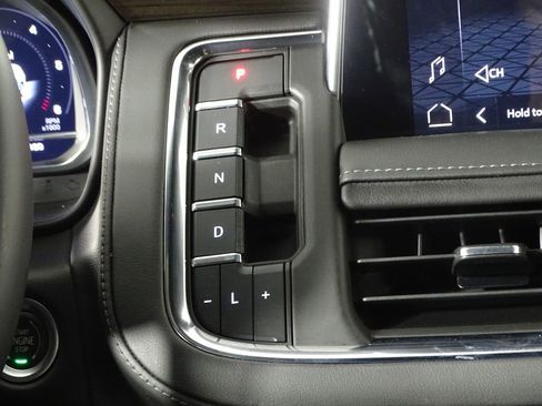 Used 2023 GMC Yukon SLE image 41