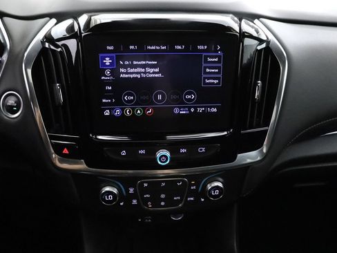 Used 2023 Chevrolet Traverse LT w/ LT Premium Package AWD/4WD image 25