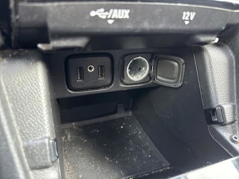 Used 2021 Buick Encore Preferred image 19