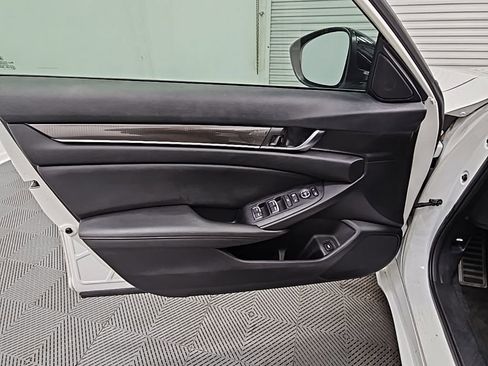 Used 2021 Honda Accord Sport image 27