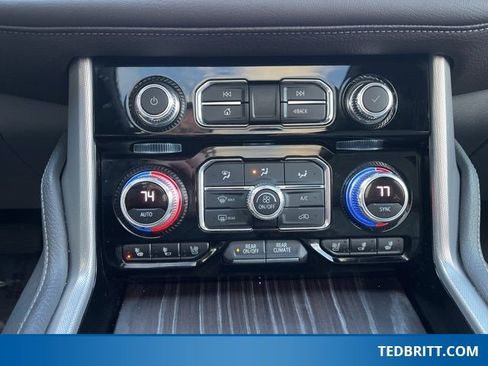 Used 2021 GMC Yukon XL Denali image 35