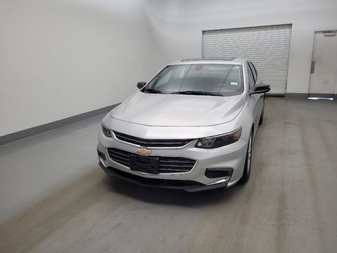 Used 2018 Chevrolet Malibu LT FWD image 15