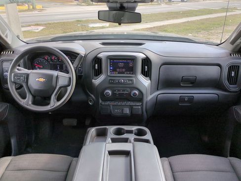 Used 2022 Chevrolet Silverado 1500 Custom image 15