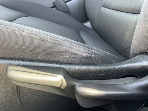 Used 2021 Chevrolet Malibu LS image 24