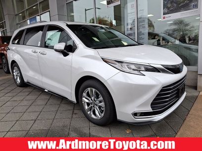 New 2025 Toyota Sienna Limited