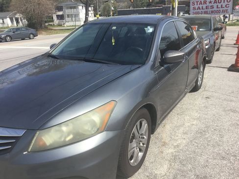 Used 2011 Honda Accord SE image 1