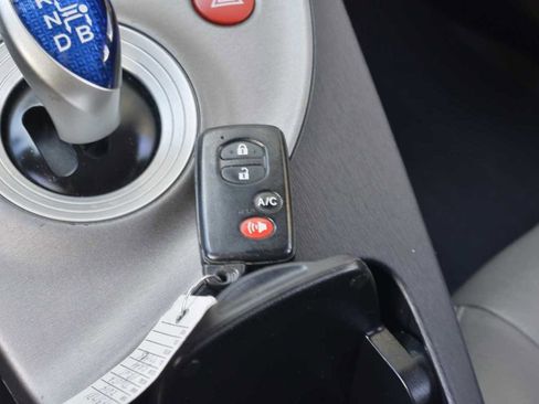 Used 2014 Toyota Prius Three image 18