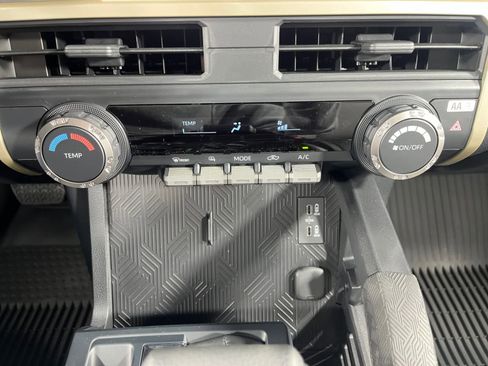 Used 2024 Toyota Tacoma SR5 image 18