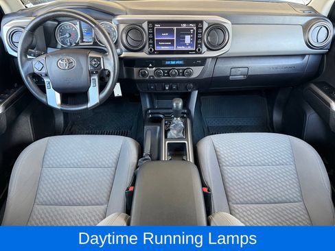 Used 2021 Toyota Tacoma SR5 AWD/4WD image 21