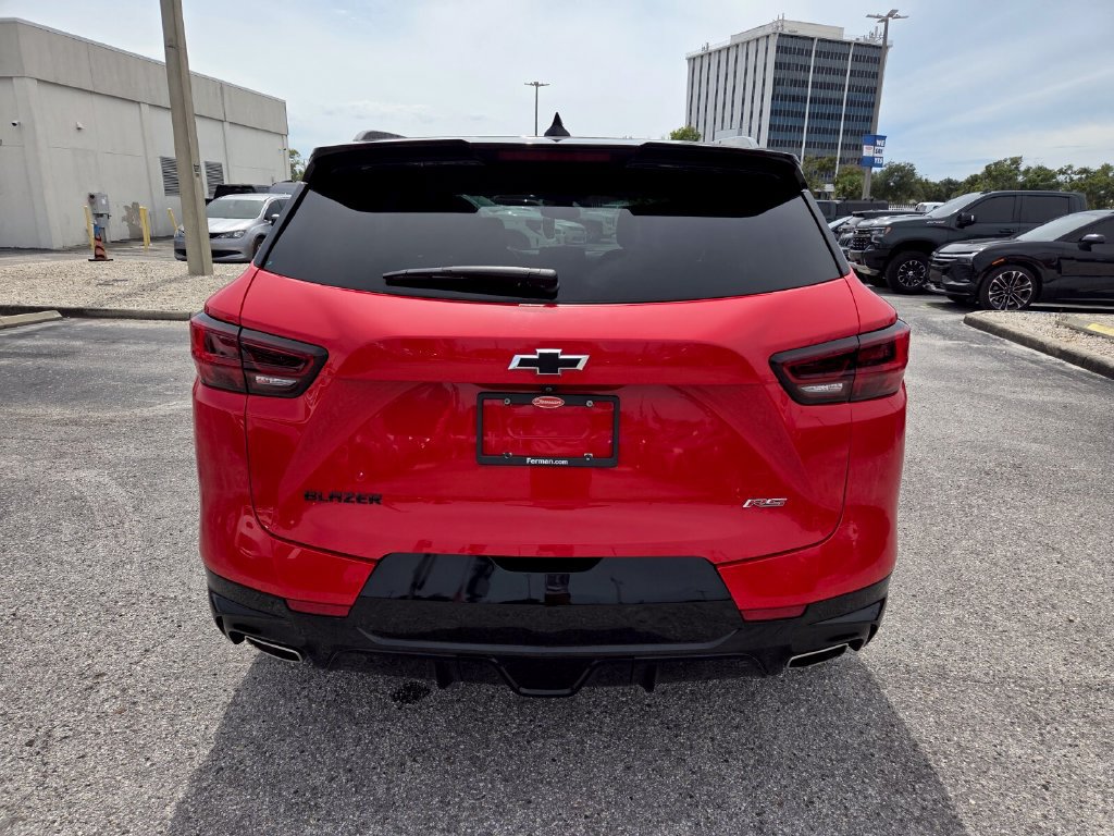Used 2024 Chevrolet Blazer RS w/ Enhanced Convenience Package FWD image 12
