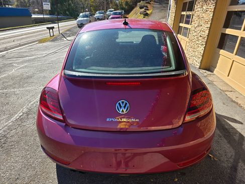 Used 2017 Volkswagen Beetle #PinkBeetle image 12