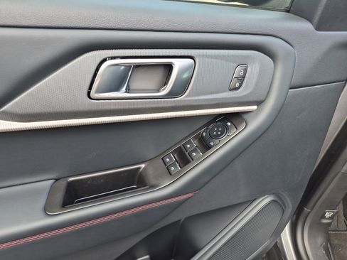 New 2026 Ford Explorer ST-Line image 10