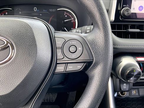 Certified 2025 Toyota RAV4 XLE w/ Convenience Package image 24