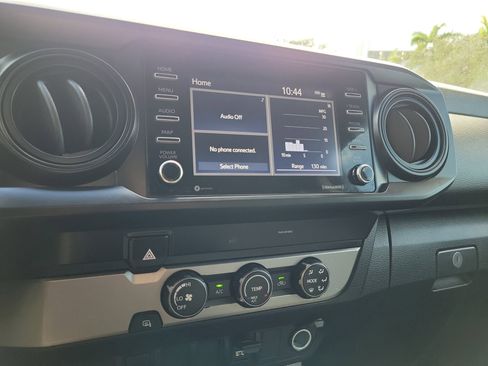 Used 2021 Toyota Tacoma SR w/ SR Convenience Package image 26