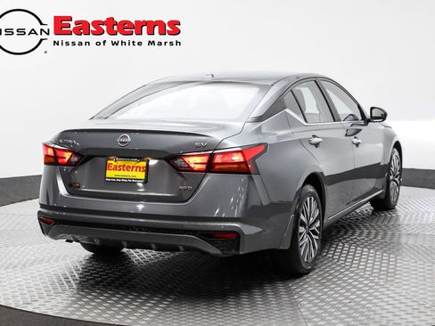 Used 2024 Nissan Altima 2.5 SV image 5