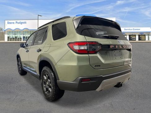 New 2026 Honda Pilot TrailSport image 4