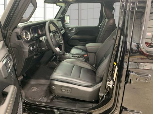 New 2025 Jeep Wrangler Sahara w/ Safety Group image 9