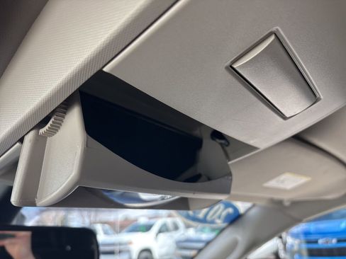 Used 2019 Dodge Grand Caravan SE image 27