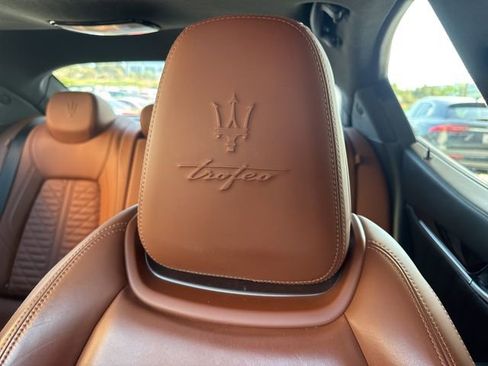 Used 2022 Maserati Ghibli Trofeo image 15