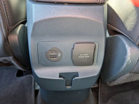 Certified 2024 Ford Maverick Lariat w/ Black Appearance Package image 11