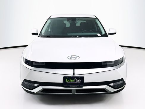 Used 2024 Hyundai Ioniq 5 SEL RWD image 2