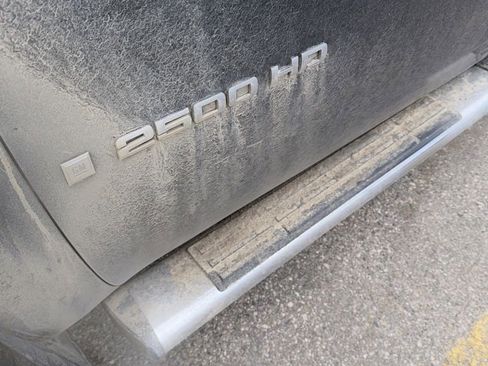 Used 2009 Chevrolet Silverado 2500 LTZ w/ Suspension Package, Off-Road AWD/4WD image 8