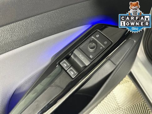 Used 2022 Volkswagen ID.4 Pro image 12