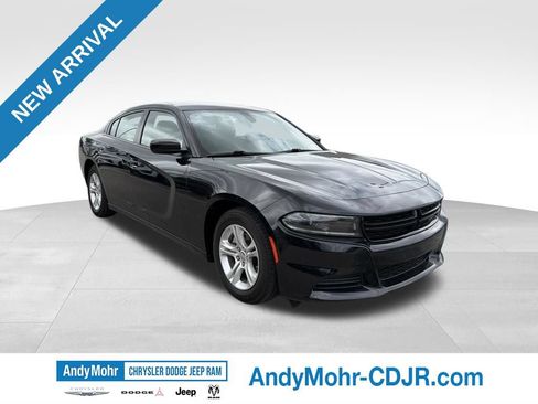 Used 2022 Dodge Charger SXT RWD image 1