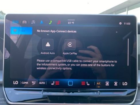 New 2025 Volkswagen Tiguan SE AWD/4WD image 4