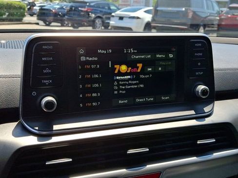 Used 2021 Kia Telluride S FWD image 19