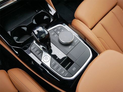 Used 2024 BMW X4 xDrive30i w/ Premium Package image 23