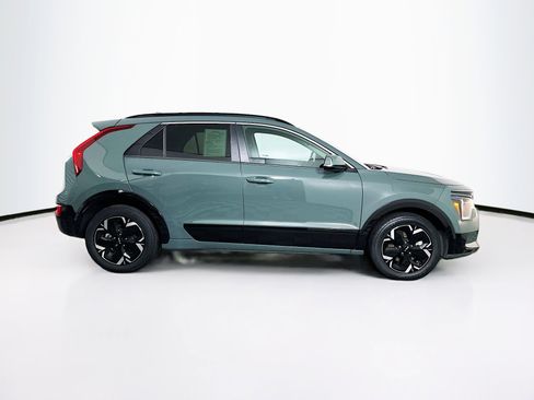Used 2023 Kia Niro Wind w/ Wind Preserve Package FWD image 10