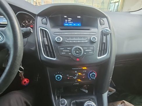 Used 2015 Ford Focus SE w/ Equipment Group 201A image 13