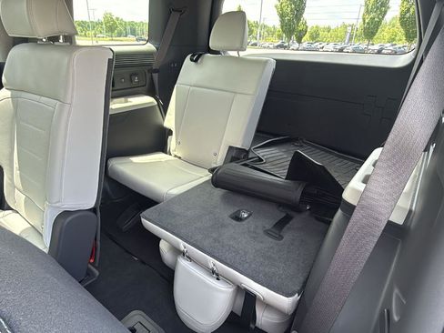 Certified 2024 Hyundai Santa Fe Limited AWD/4WD image 25