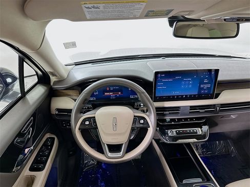 Used 2024 Lincoln Corsair Grand Touring image 22