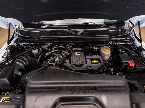 Used 2025 RAM 3500 Big Horn image 31