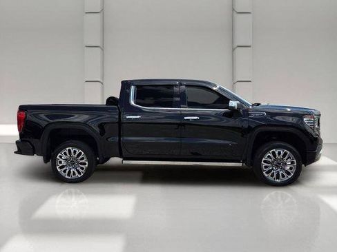 Certified 2025 GMC Sierra 1500 Denali Ultimate AWD/4WD image 6