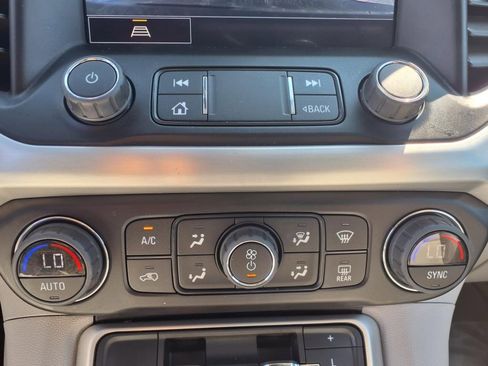 Certified 2023 GMC Acadia SLT image 11