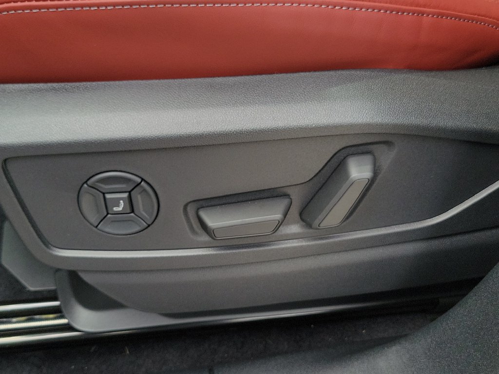 New 2026 Audi SQ5 Premium Plus AWD/4WD image 17