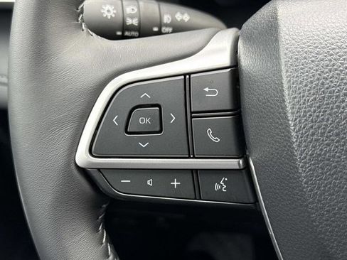 Used 2026 Toyota Highlander XSE image 25