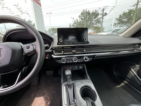 Used 2023 Honda Civic LX image 9