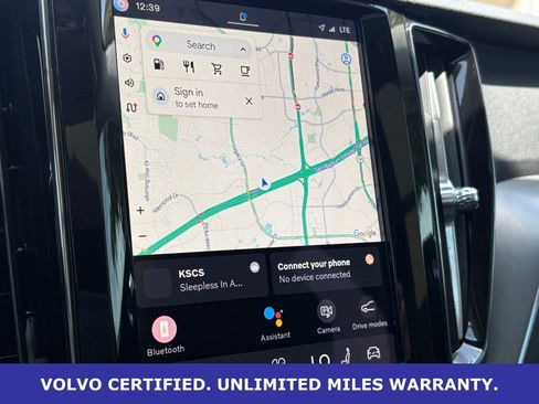 Certified 2025 Volvo XC60 B5 Core AWD/4WD image 23