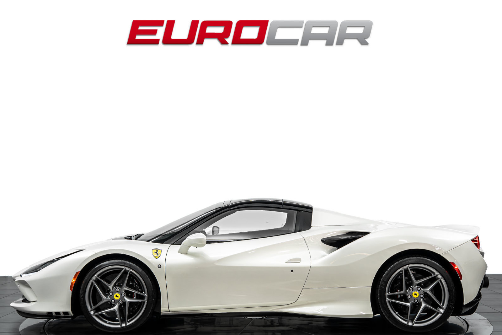 Used 2023 Ferrari F8 Tributo RWD image 3