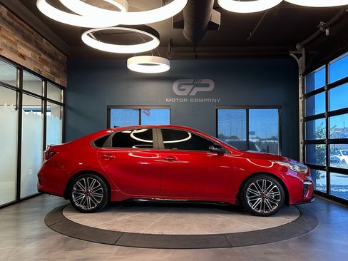 Used 2021 Kia Forte GT image 2