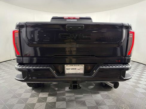New 2026 GMC Sierra 2500 AT4 w/ AT4 Premium Plus Package AWD/4WD image 5
