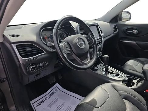 Used 2019 Jeep Cherokee Limited image 13